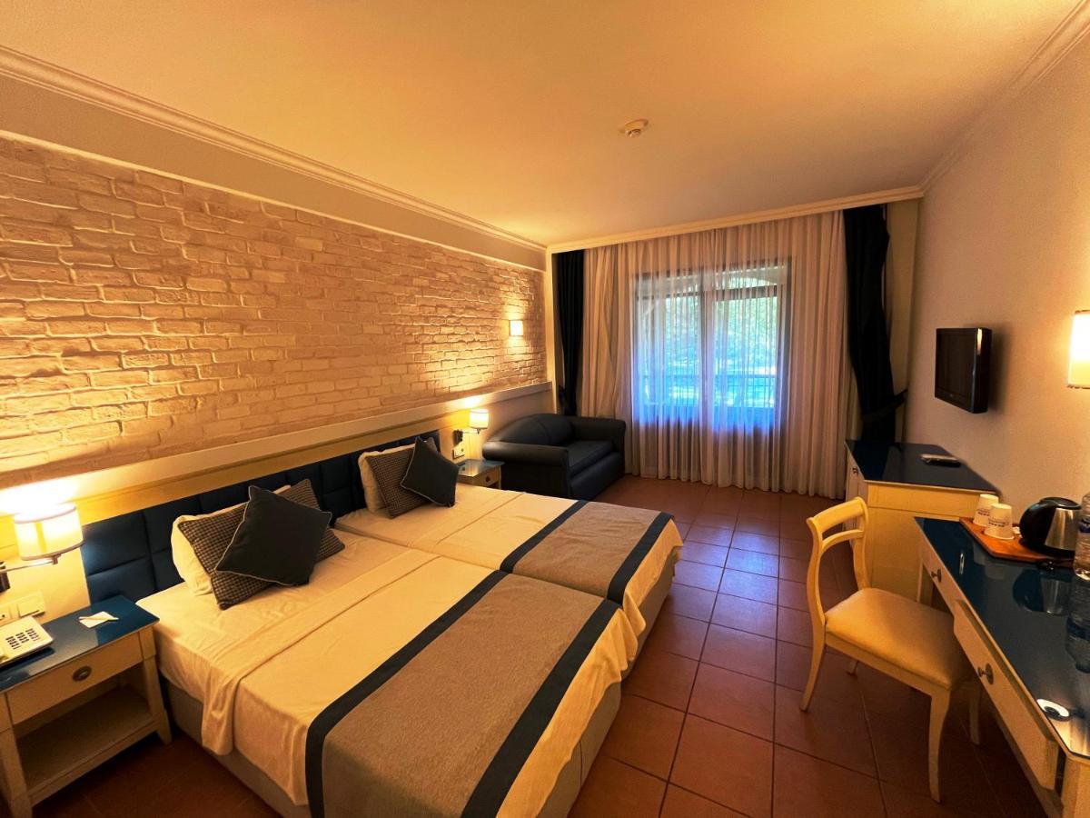 Champion Holiday Village Beldibi  Bagian luar foto
