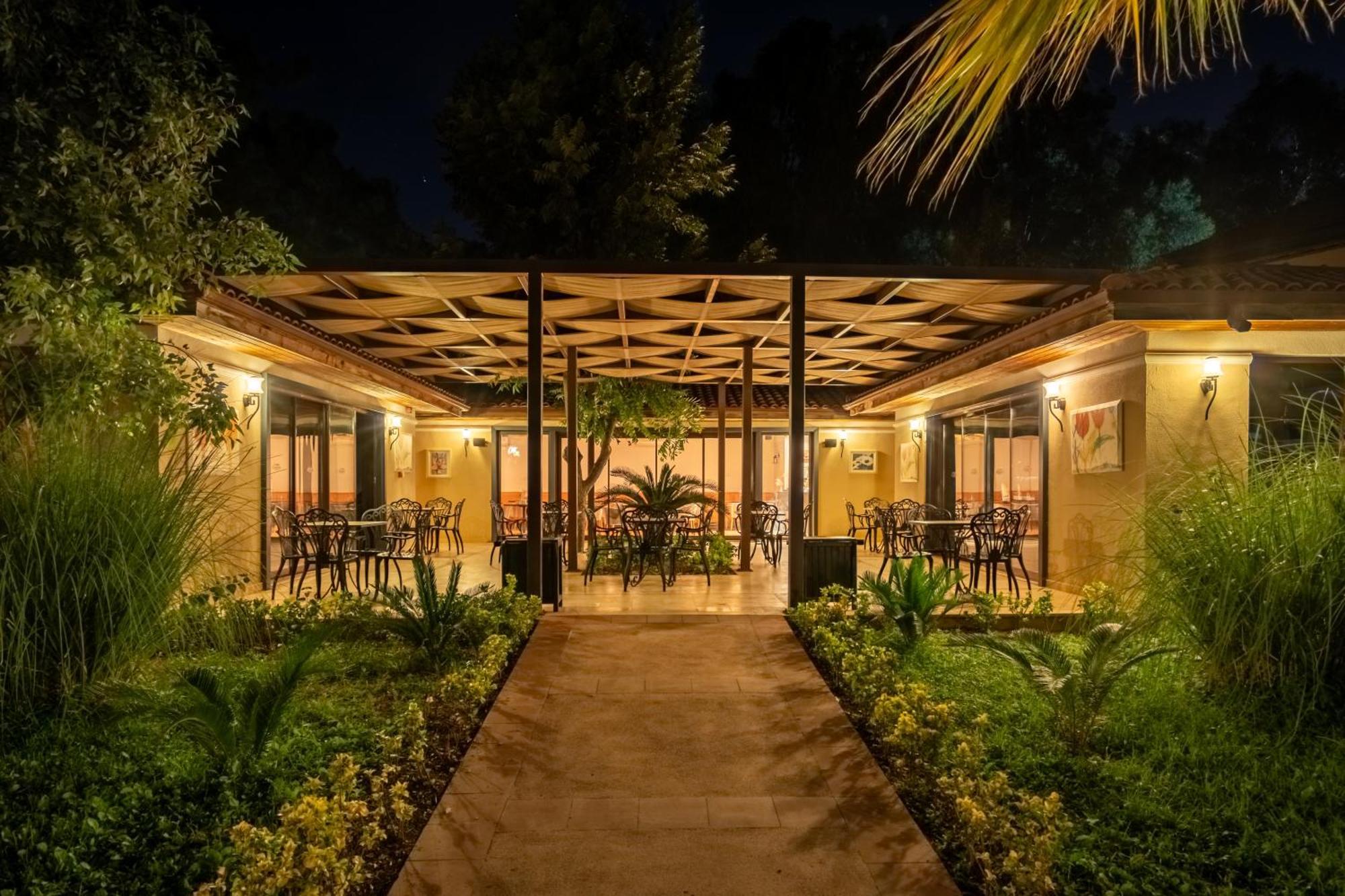Champion Holiday Village Beldibi  Bagian luar foto