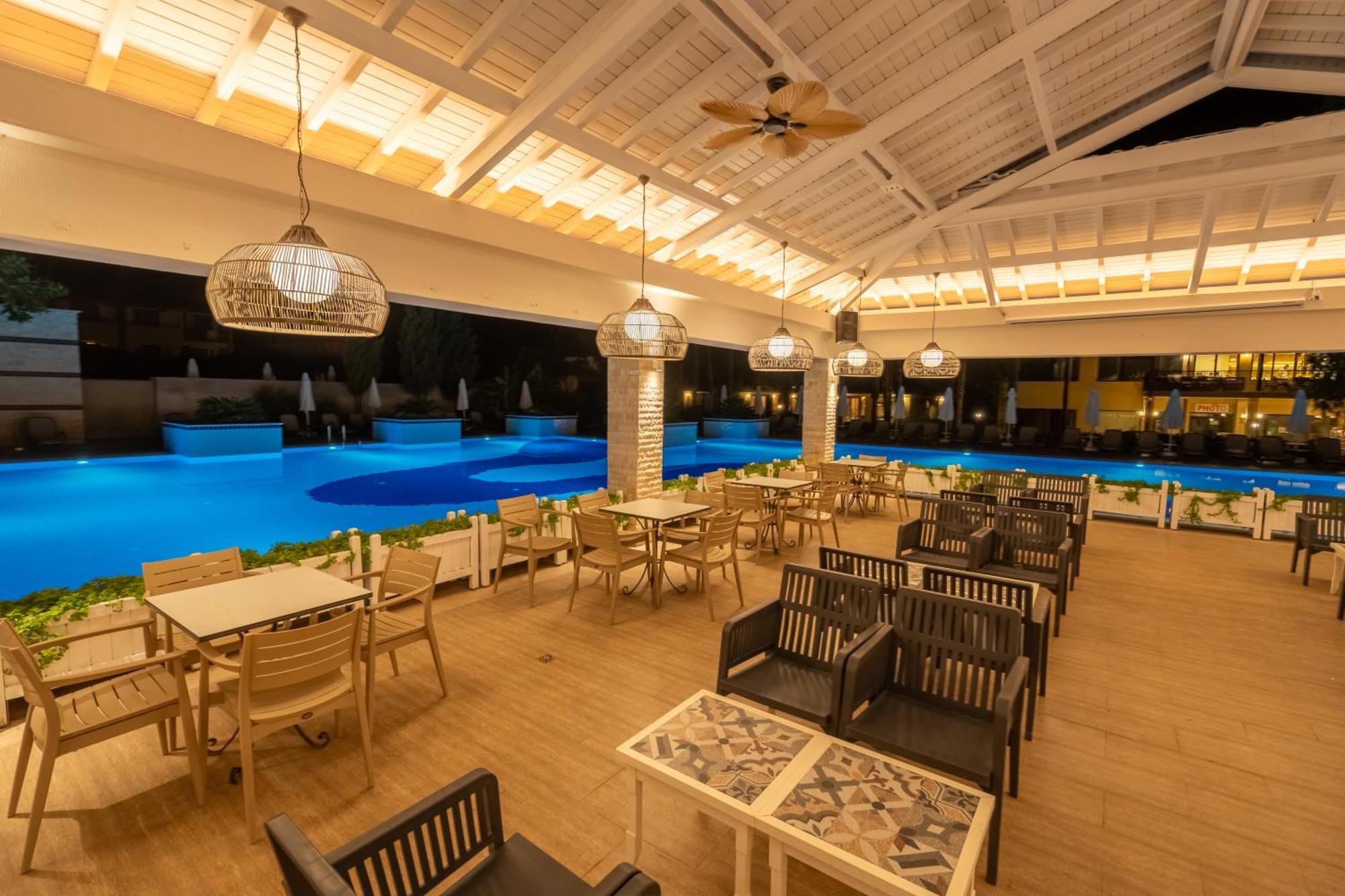 Champion Holiday Village Beldibi  Bagian luar foto
